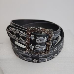 Lucky Brand Women's Boho Black Leather Embroidered Belt Small 30" - 32"